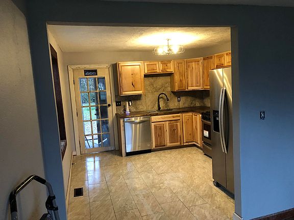4th image of 529 S Lafontaine Ave