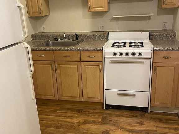 3rd image of 29 Pearl St #29A