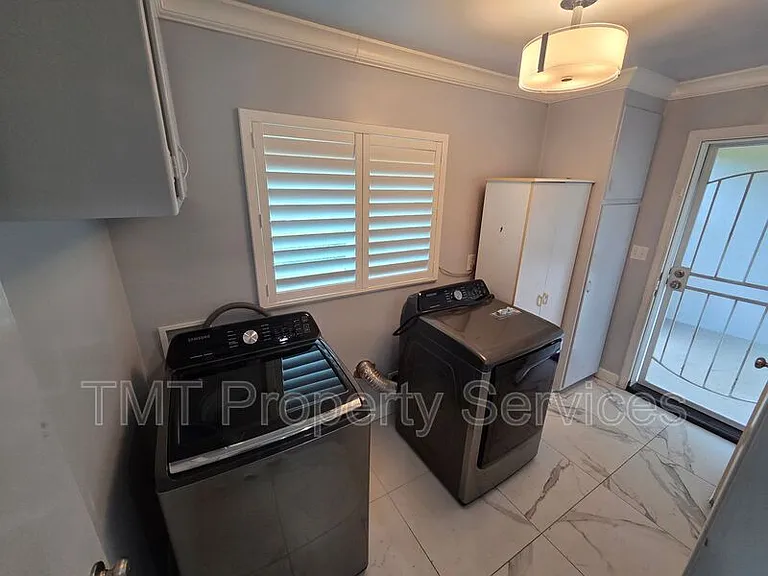 9 W Robinhood Dr — Photo 18