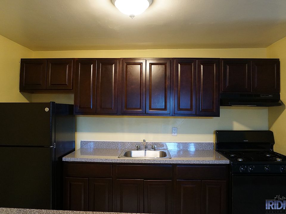 1st image of 393 Park Avenue # Fl 1ST