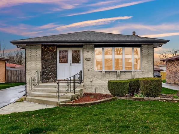17832 Dekker St, Lansing, IL 60438