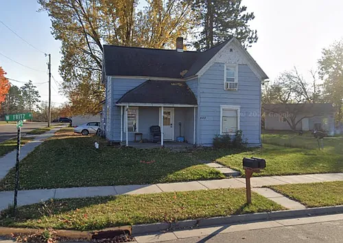 402 Fritz Ave W Photo 1