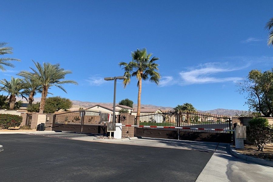 2nd image of 40418 Killarney Ln