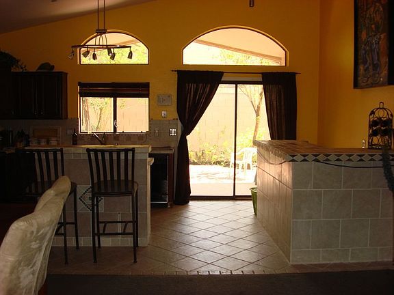 3rd image of 2145 E Menadota Dr