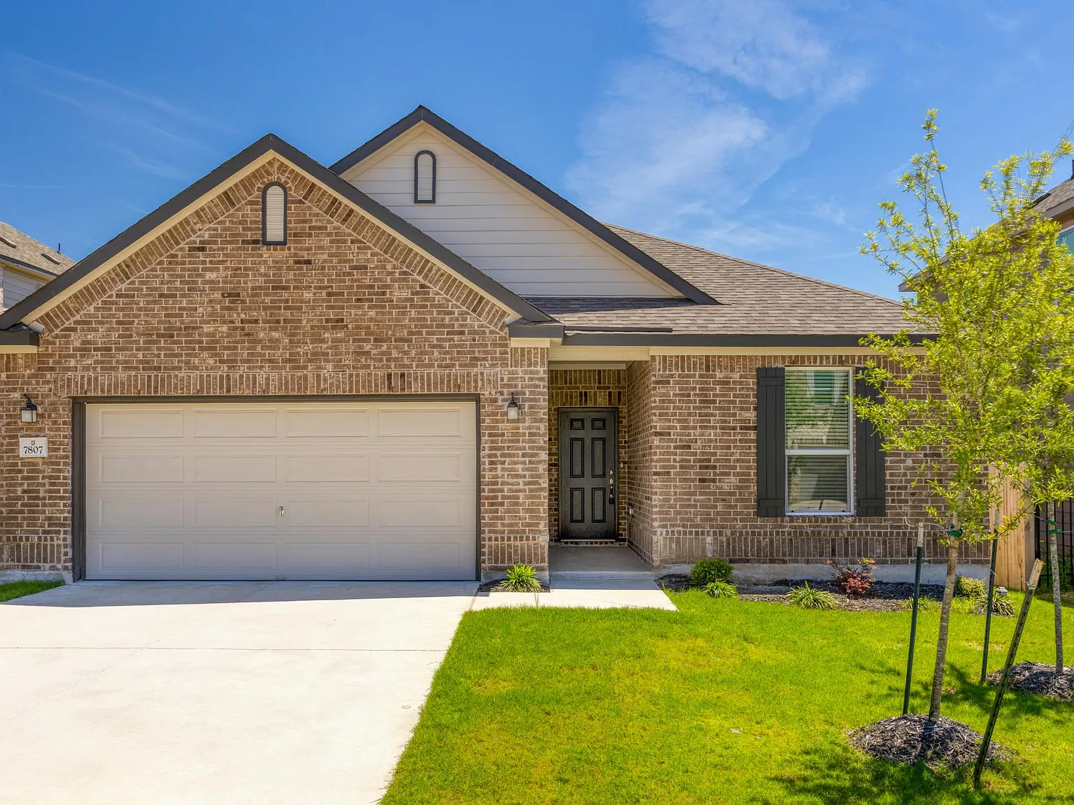 4 bed, 1678 sqft, $2,700 — Photo 1
