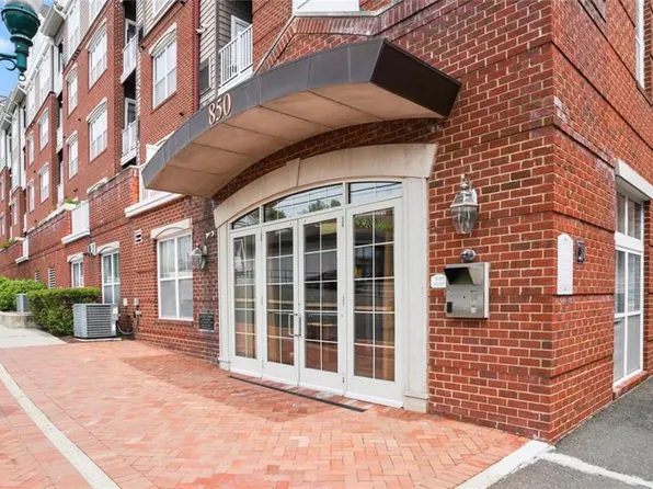 850 East Main Street #219, Stamford, CT 06902