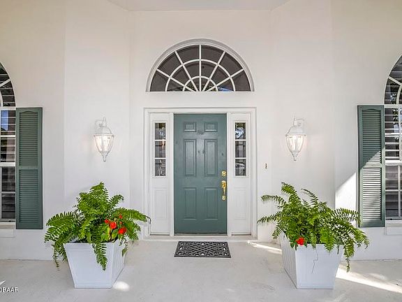 3rd image of 6098 Sabal Hammock Cir