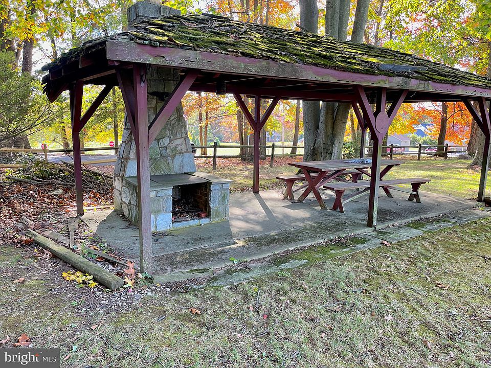 4488 N Twin Valley Rd PA Zillow