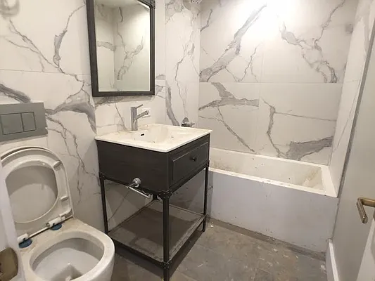 Rented by Evergreen Apartments BK | media 10