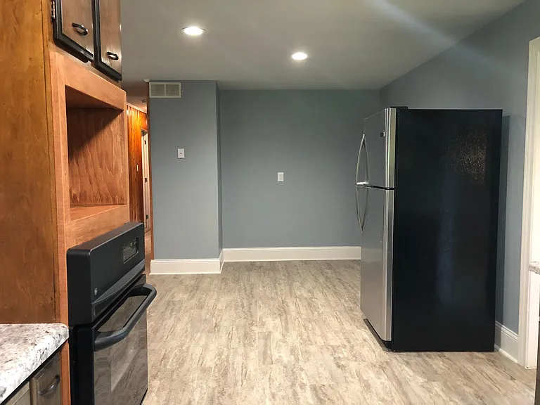 Eat in Kitchen