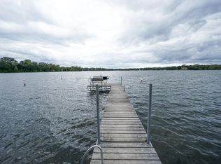 3096 Ridgewood Rd, New Brighton, MN 55112