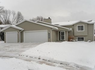 2200 Hampton Rhodes Ct NW, Rochester, MN 55901
