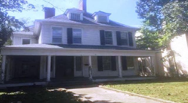 1st image of 514 Carriage Ln