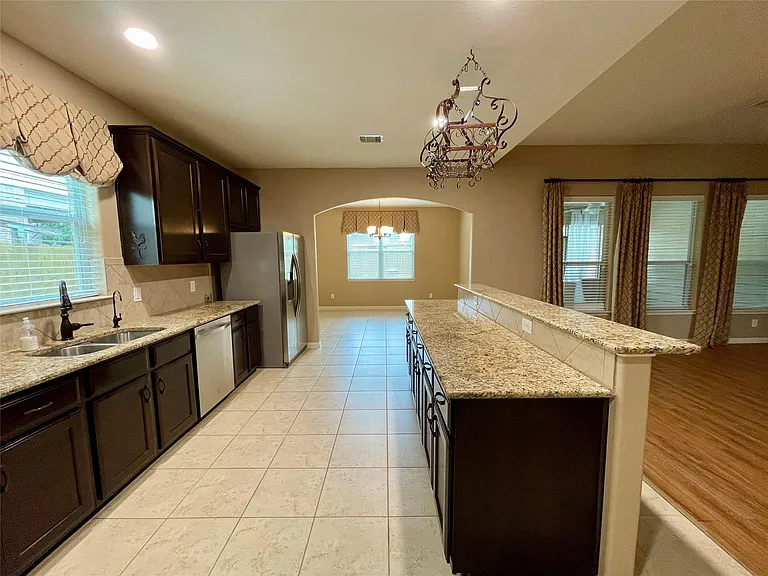 2035 Borthwick Ln — Photo 19