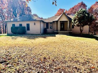 13513 Deer Path Cir, Neosho, MO 64850