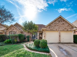 329 Clayton St, Grand Prairie, TX 75052
