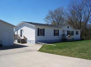 717 S Main St, Mahnomen, MN 56557