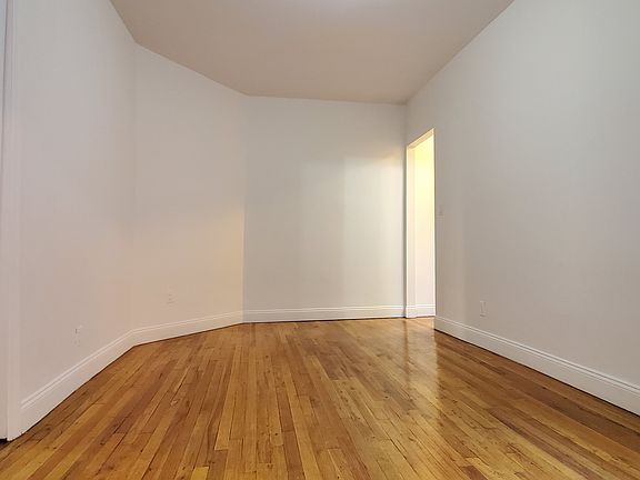 2nd image of 1636 Lexington Ave #8A