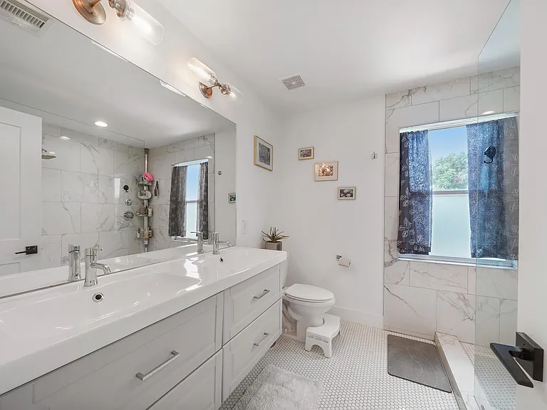 209 Blueberry St — Photo 20