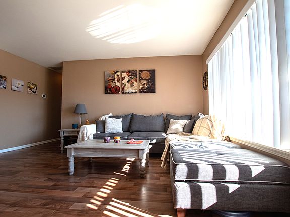 4th image of 335 Buckingham Cir APT A