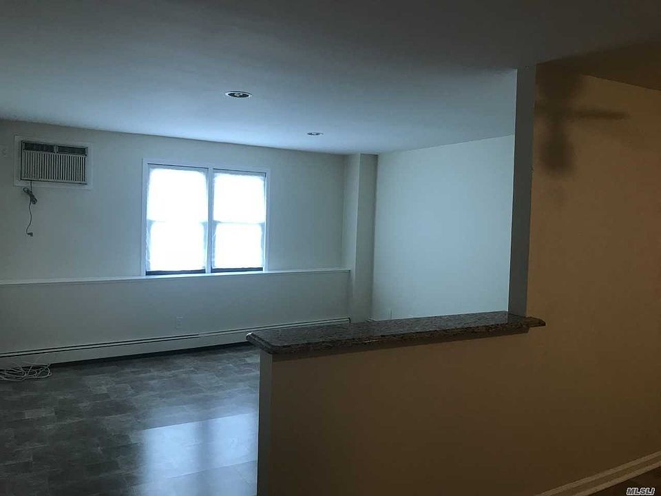 2nd image of 1219 2nd Ave
