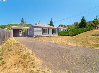 1230 NE Brooklyn Ave, Roseburg, OR 97470
