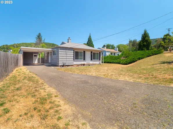 1230 NE Brooklyn Ave, Roseburg, OR 97470