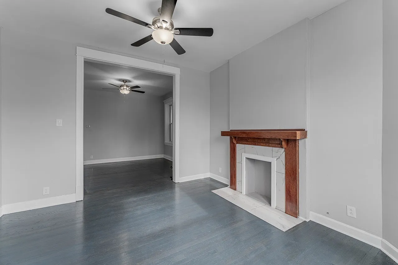 2 bed, 1000 sqft, $1,500 — Photo 3