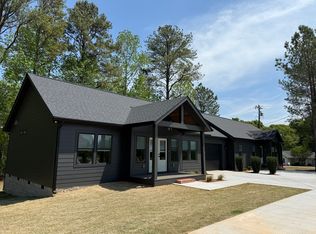 3717 Greenpond Rd, Woodruff, SC 29388