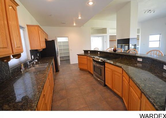 4th image of 2245 Riverview Dr