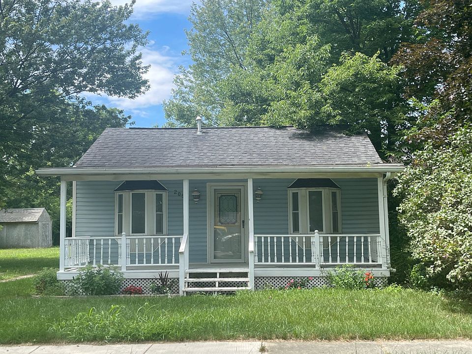 1st image of 2050 Woodale Ave