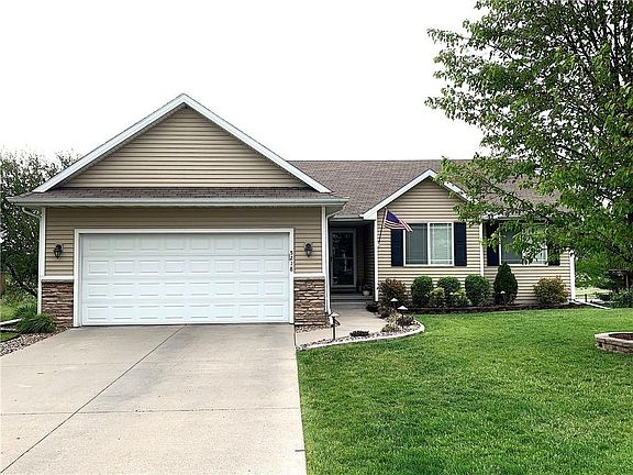 5th image of 5218 NE Hillcrest Dr