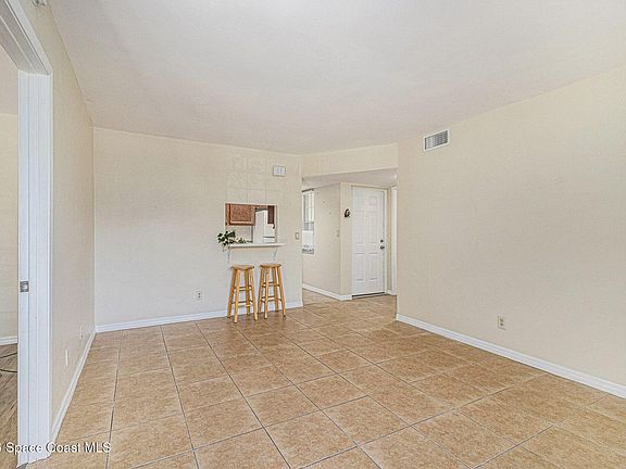5th image of 1601 Sunny Brook Ln NE APT D202