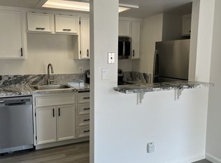 3701 Colonial Dr #30, Modesto, CA 95356