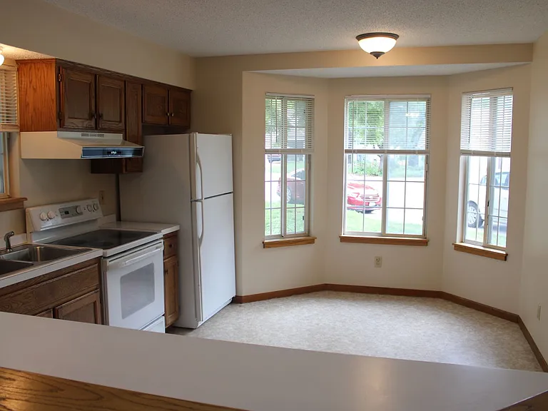 2624 Georgetown Pl — Photo 2