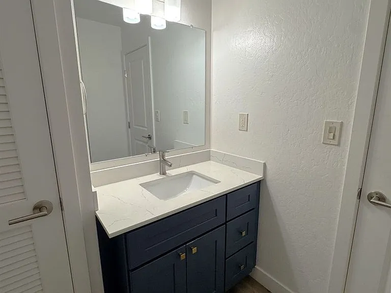 946 Tamarack Ln #9 — Photo 14