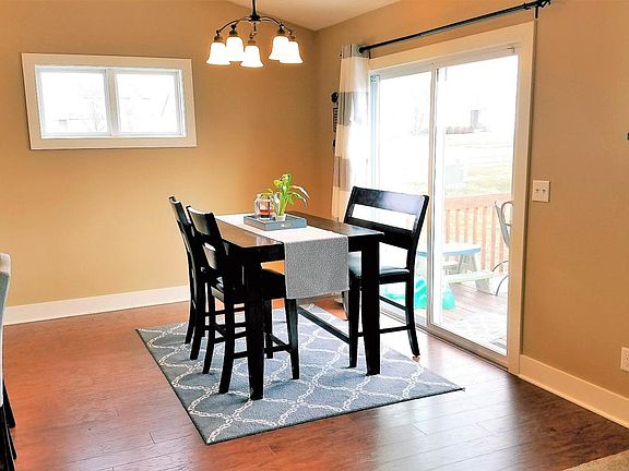 4th image of 3462 Foxtail Ct