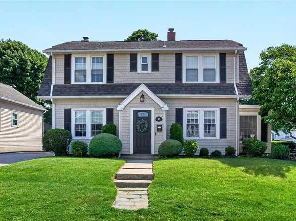 21 Euston Ave, Cranston, RI 02910