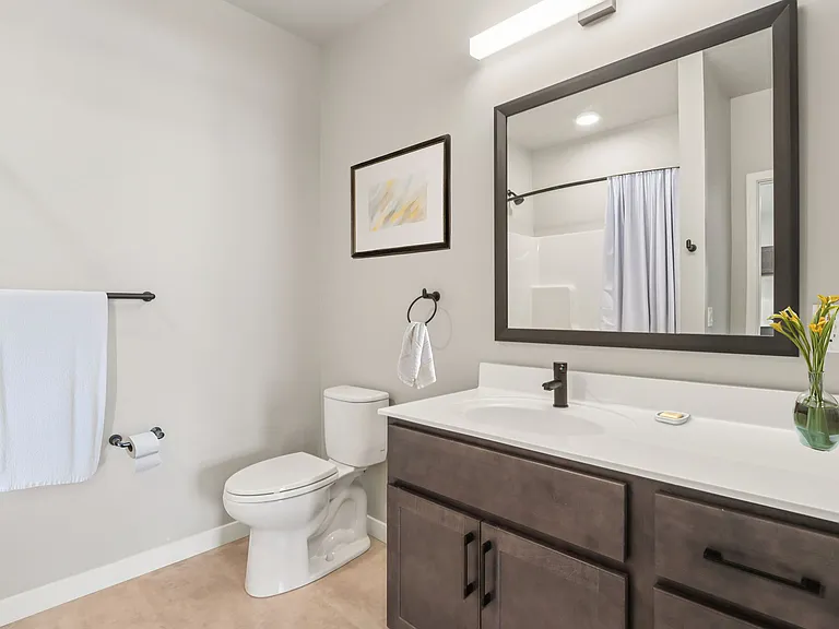 Karrick Apartments — Photo 21