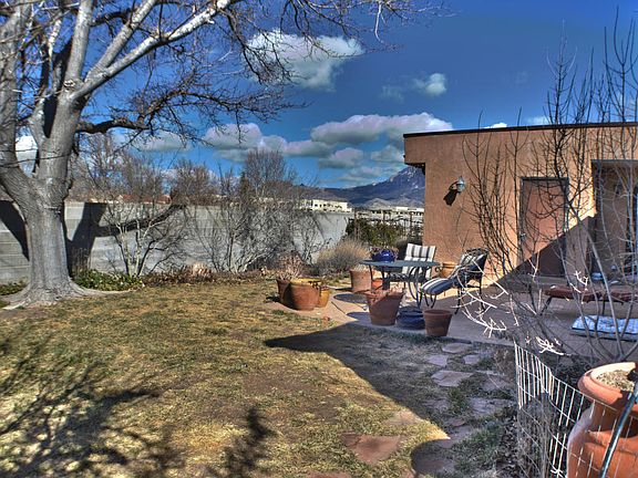 5th image of 8221 Krim Dr NE