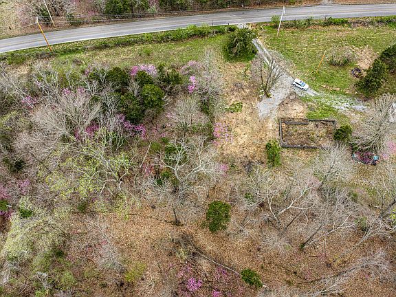 4th image of 1720 Tidwell Switch Rd