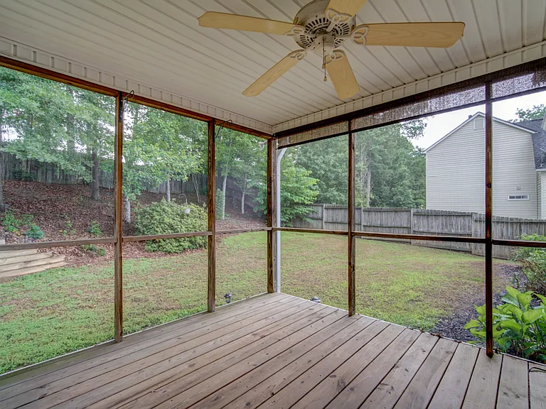 17 Waterfield Ct — Photo 2