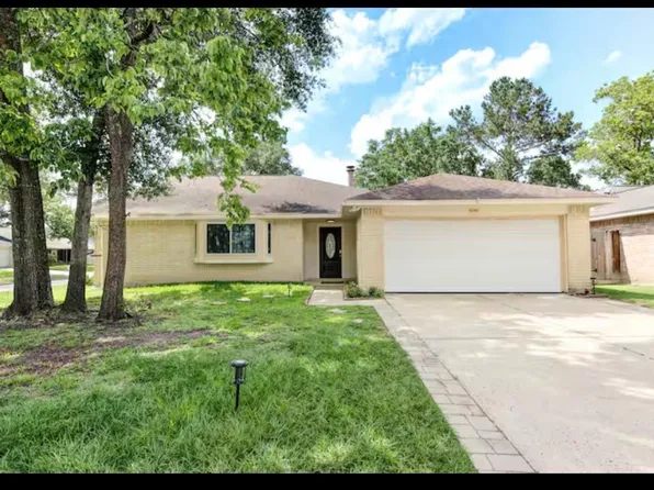 9126 Benwick St, Spring, TX 77379