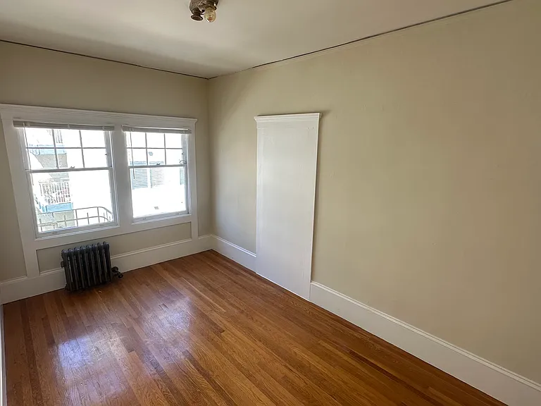 390 Grand Ave #11 — Photo 13