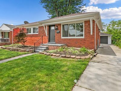 24665 Greenbrier Ave, Eastpointe, MI, 48021
