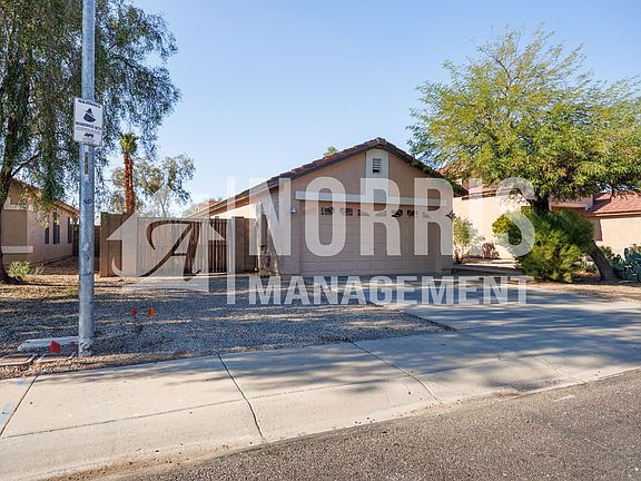 2nd image of 923 N Maria Ln