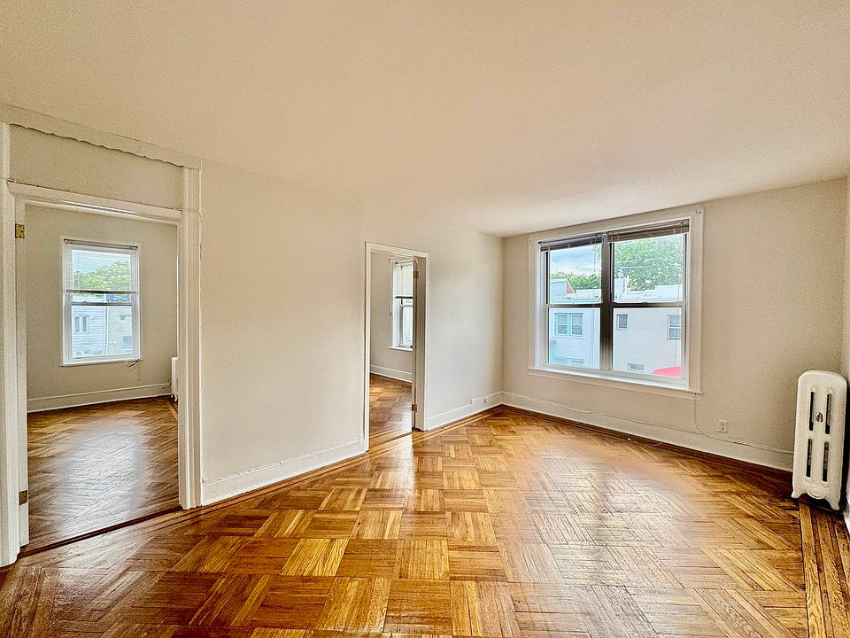 1st image of 2112 22nd Dr APT 2