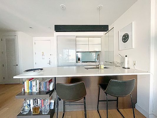 4th image of 22 N 6th St APT 16G