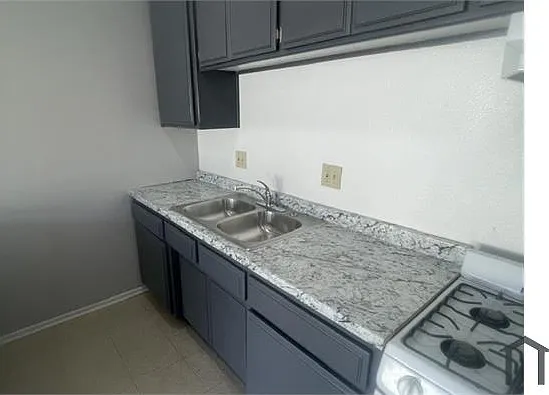 22912 Adrienne Ave #A — Photo 4