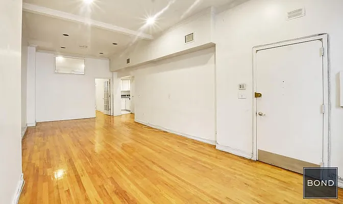 Rented by Bond New York | media 2